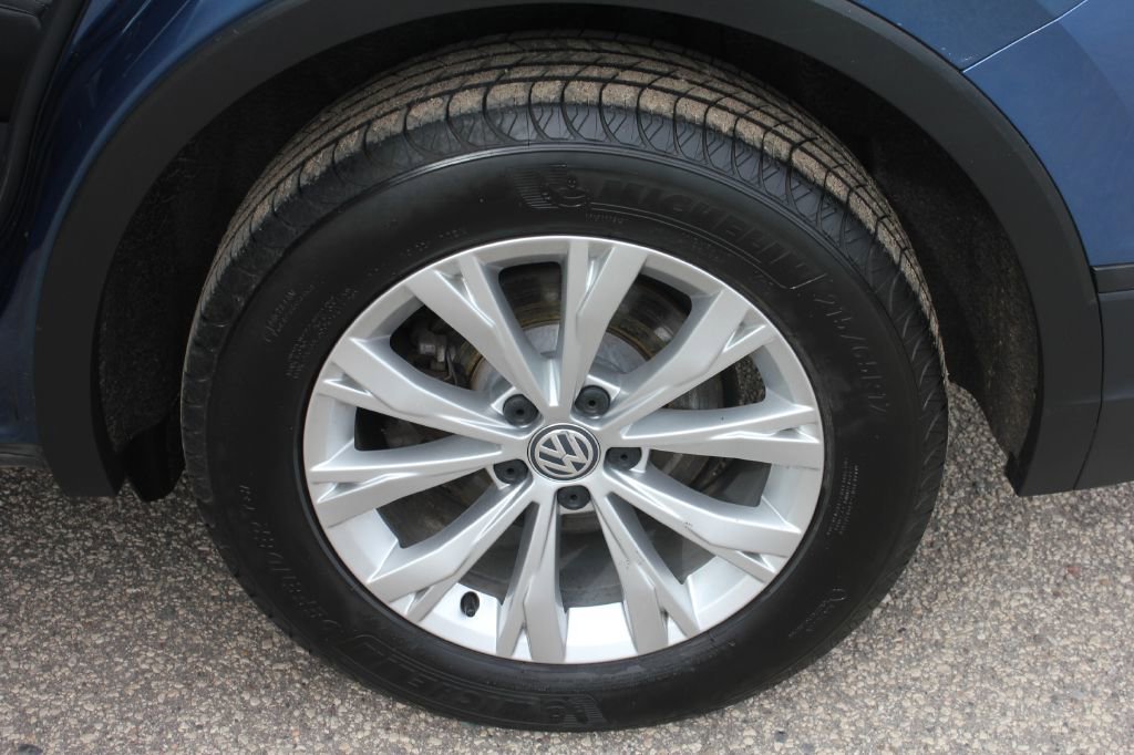 Used 2019 Volkswagen Tiguan SE image 54
