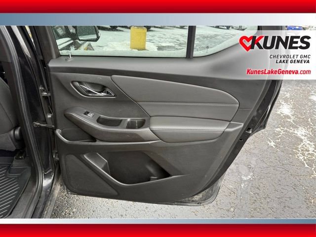 Used 2023 Chevrolet Traverse LT image 20