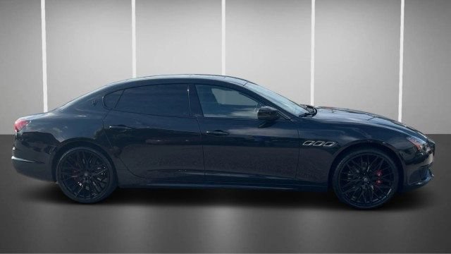 Used 2023 Maserati Quattroporte Modena Q4 AWD/4WD image 4