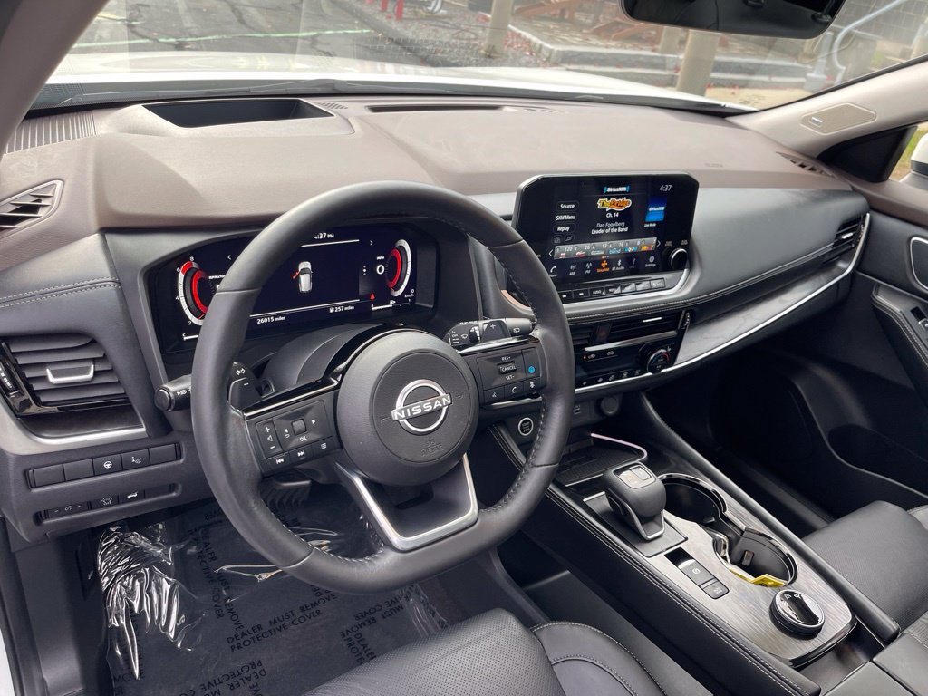 Certified 2023 Nissan Rogue Platinum w/ Platinum Premium Package AWD/4WD image 9