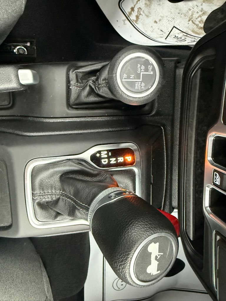 Used 2025 Jeep Wrangler Unlimited Sahara image 19