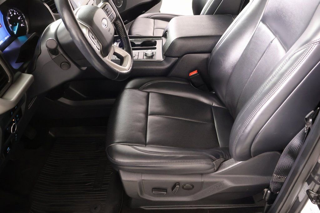 Used 2023 Ford Expedition Max XLT image 12