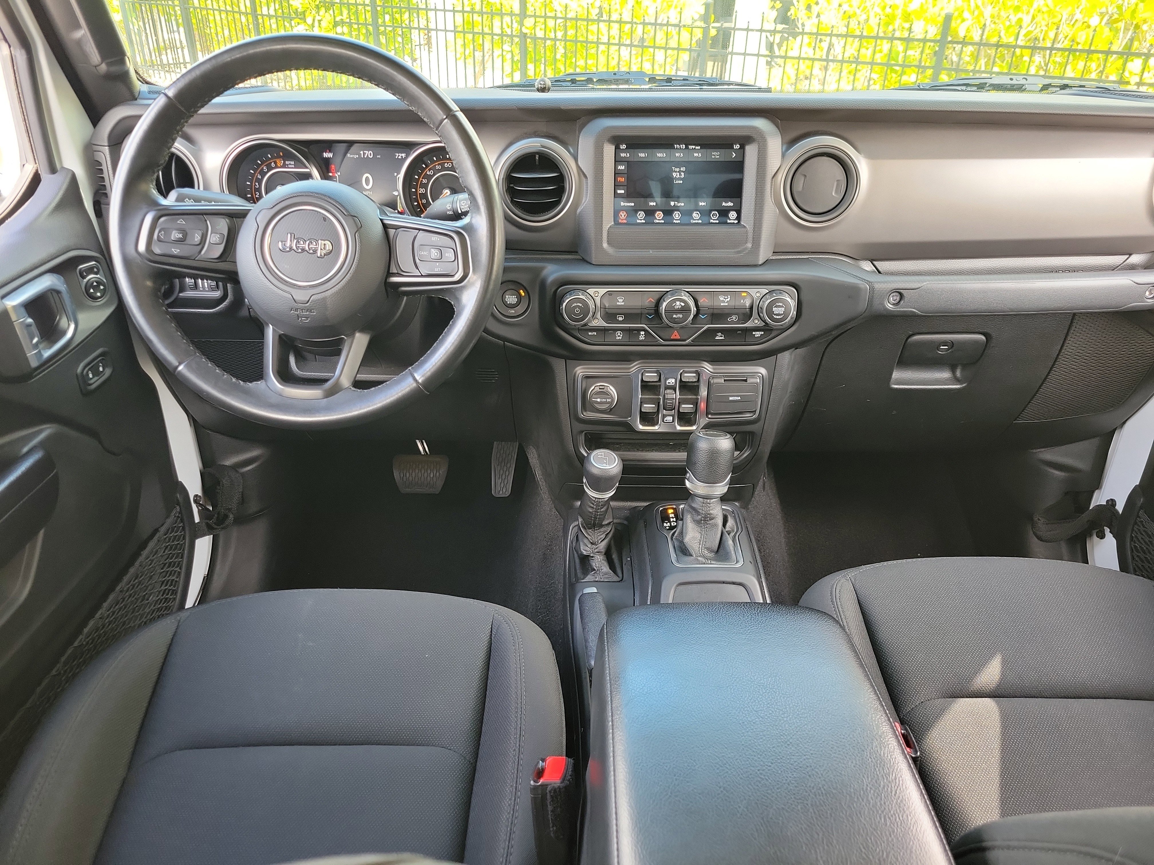 Used 2021 Jeep Gladiator Sport image 15