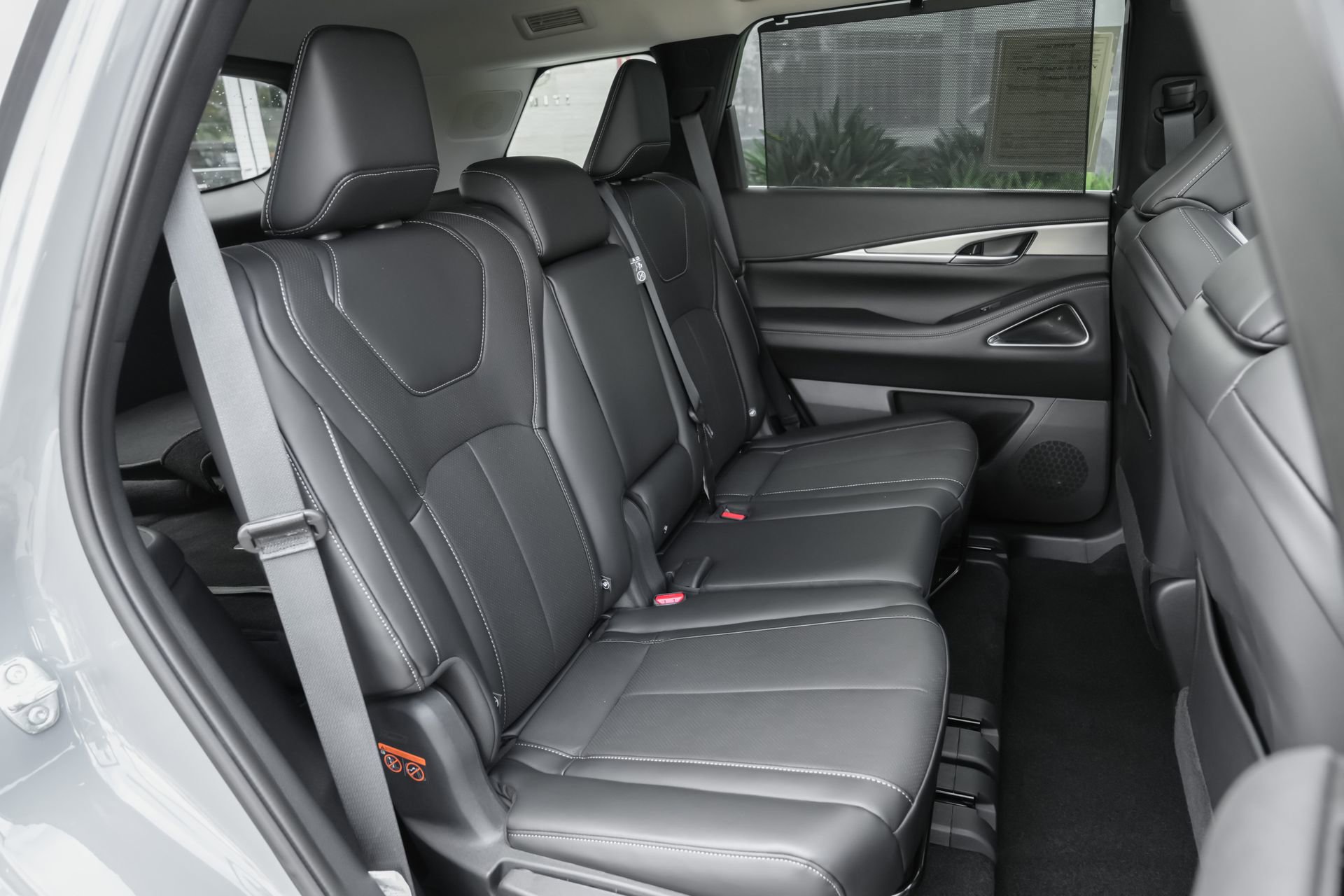 Certified 2026 INFINITI QX60 Luxe w/ Cargo Package image 36