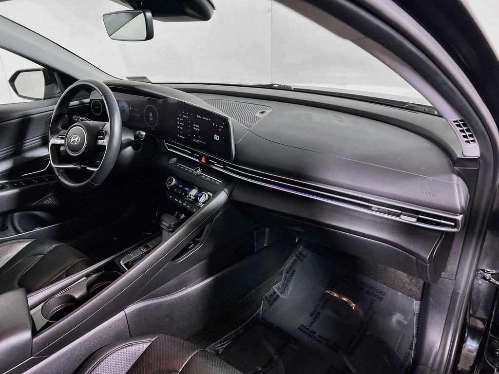 Used 2024 Hyundai Elantra Limited FWD image 27