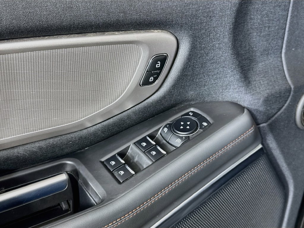 Used 2025 Ford Expedition Active AWD/4WD image 18