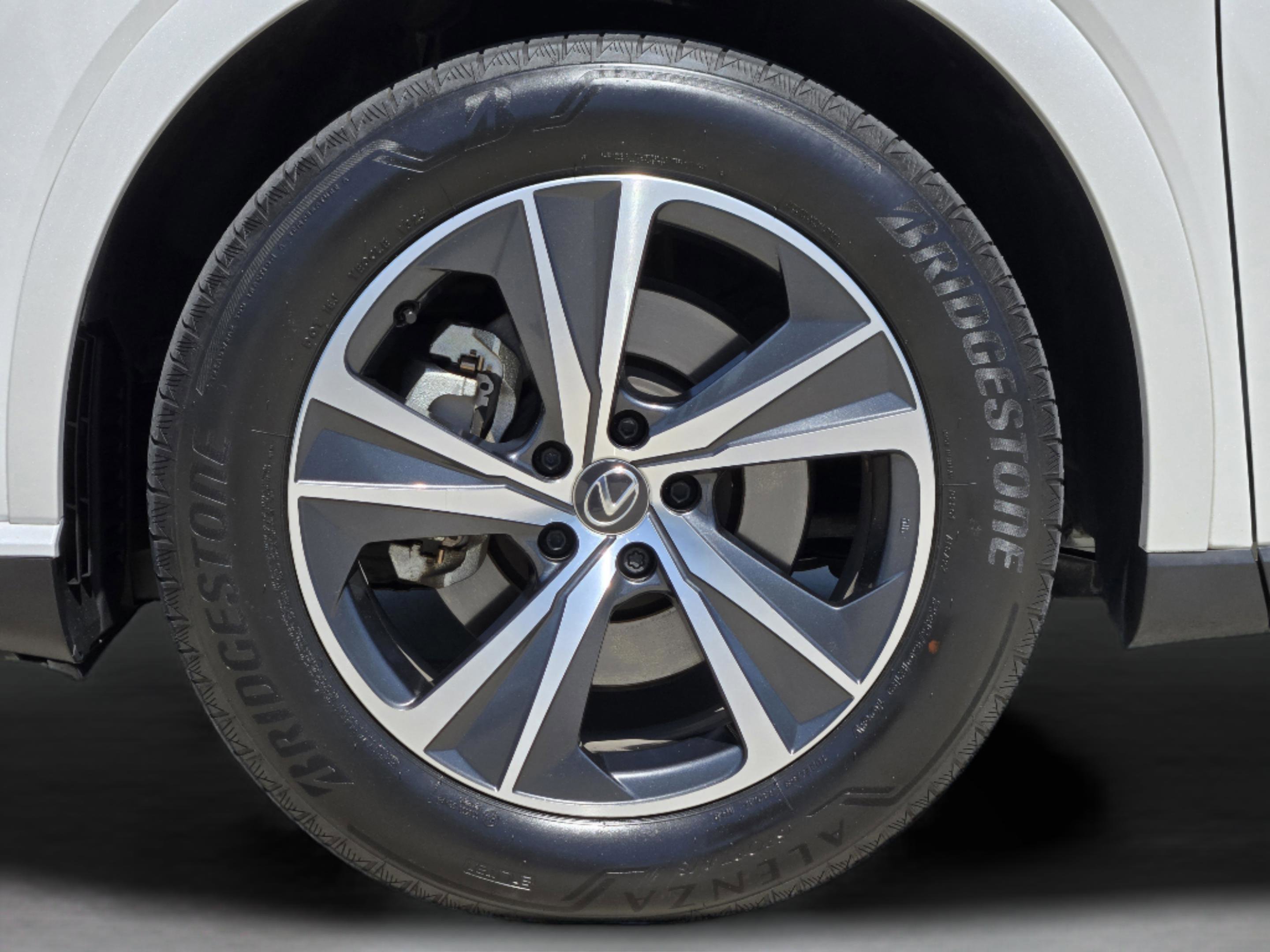 Used 2025 Lexus RX 350 Premium w/ Accessory Package (Z1) FWD image 39