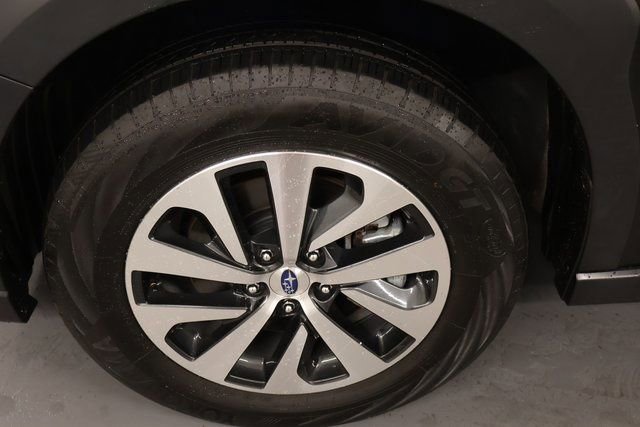 Used 2023 Subaru Outback Premium image 7