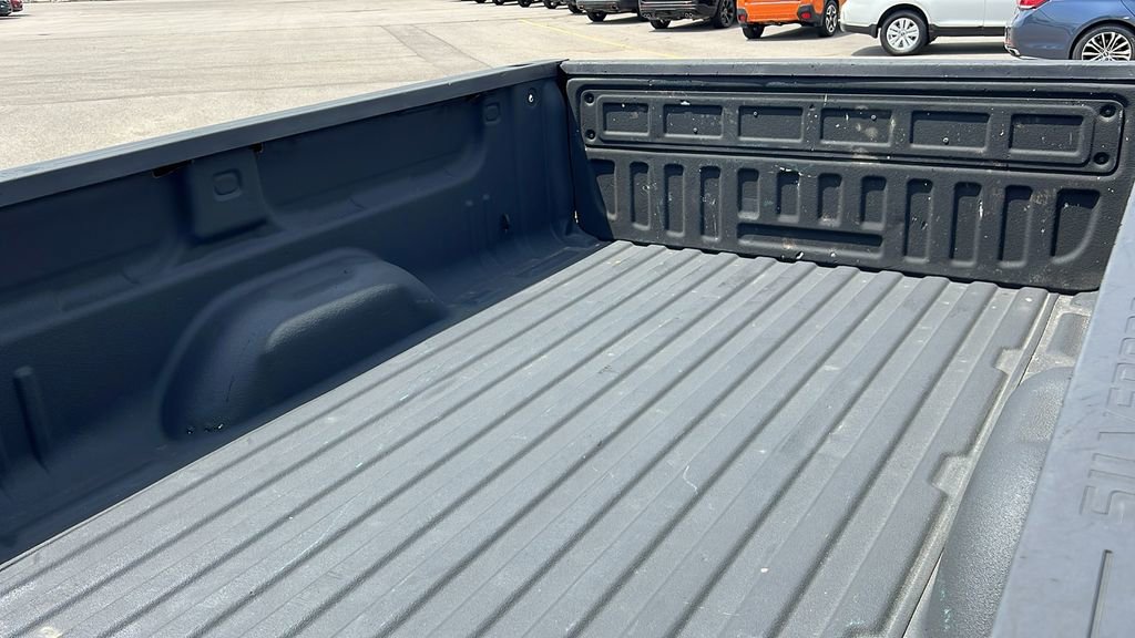 Used 2015 Chevrolet Silverado 3500 W/T image 28