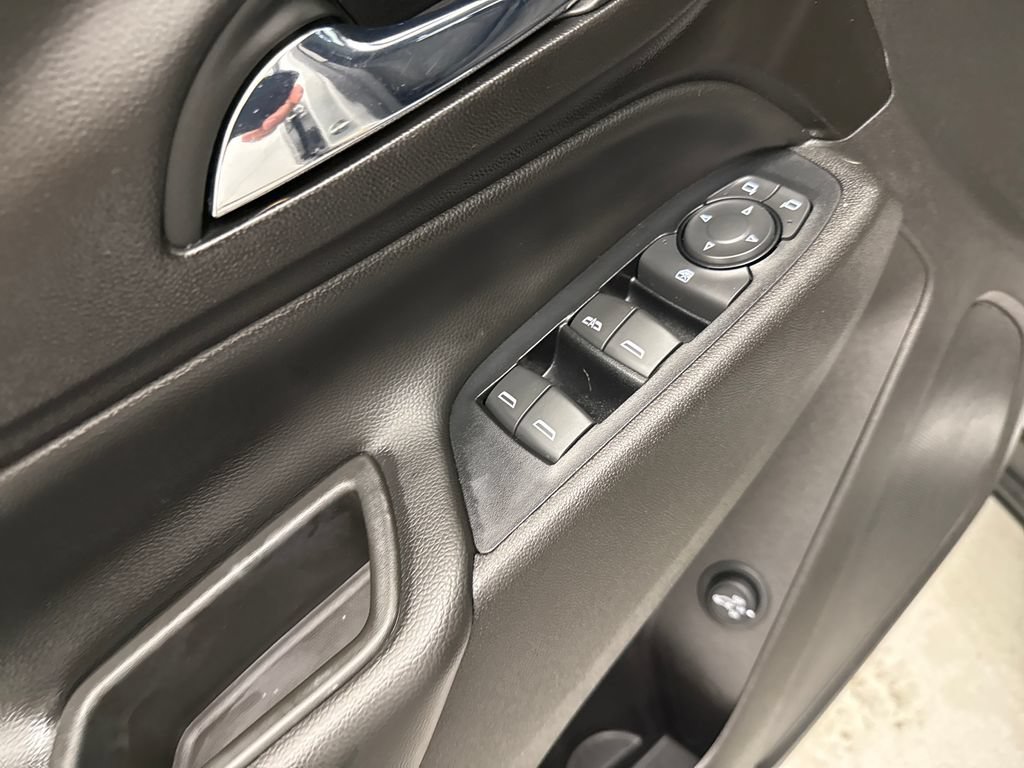Used 2019 Chevrolet Equinox LT AWD/4WD image 12