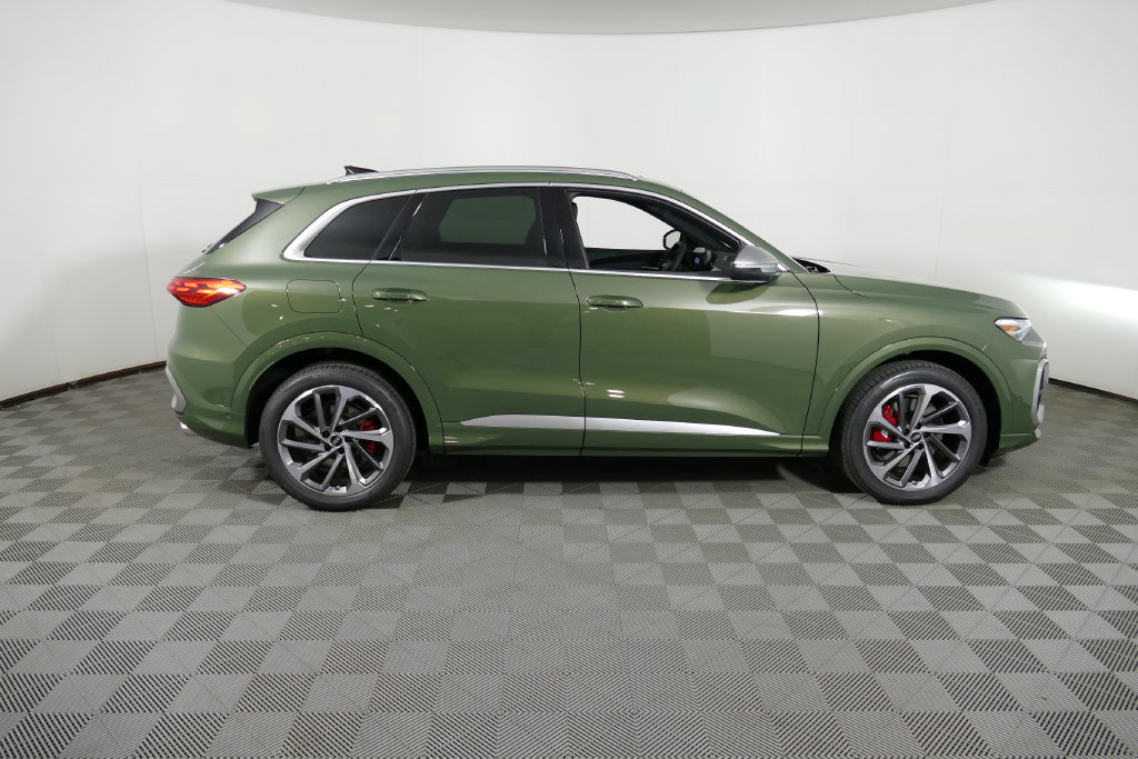 New 2026 Audi SQ5 Premium Plus AWD/4WD image 2