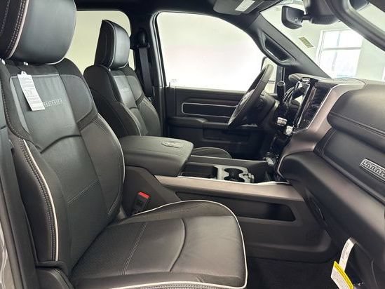 New 2026 RAM 2500 Laramie w/ Night Edition AWD/4WD image 24