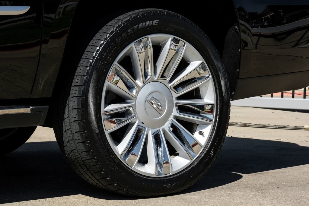 Used 2019 Cadillac Escalade ESV Platinum image 61
