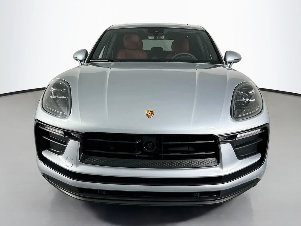 New 2026 Porsche Macan AWD/4WD image 6