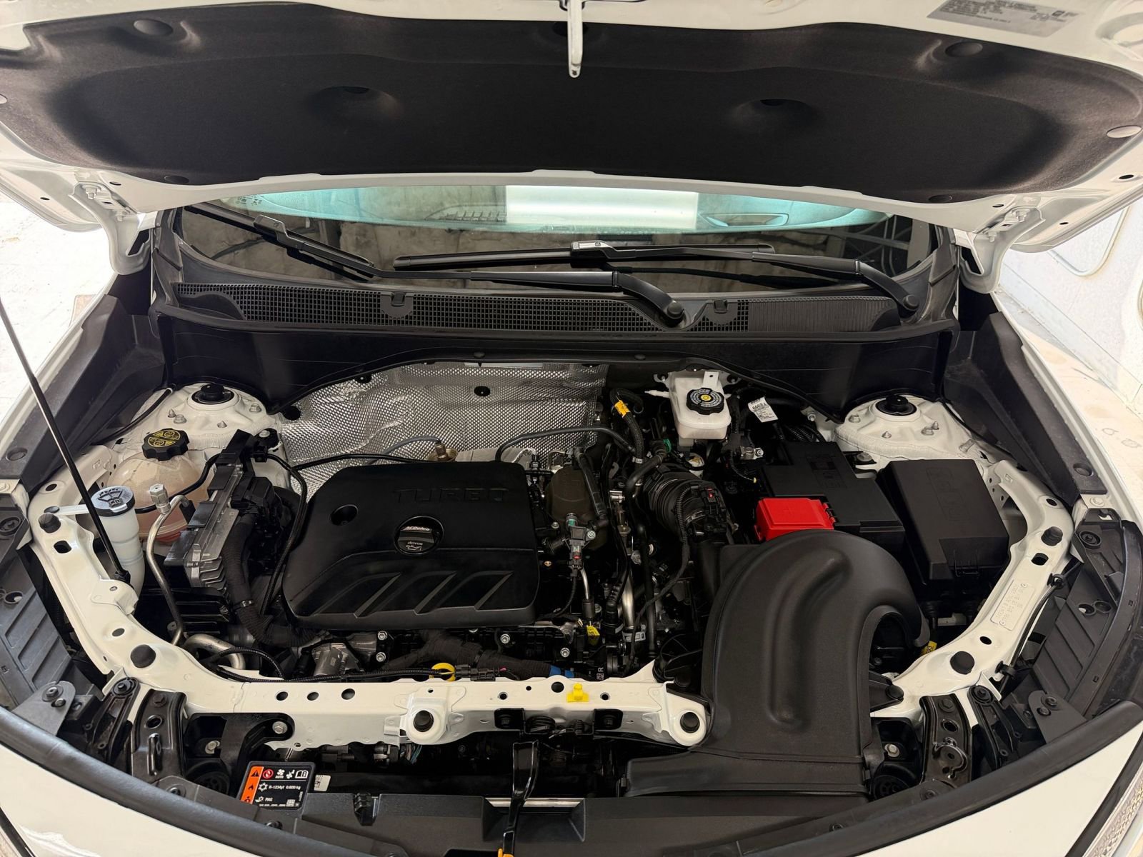 Used 2025 Buick Encore GX Preferred image 30