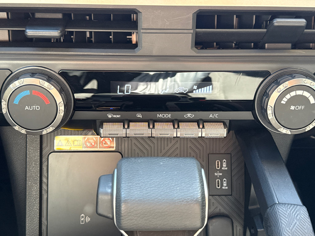 Used 2024 Toyota Tacoma SR5 w/ SR5 Upgrade Package RWD image 24