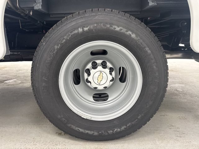New 2026 Chevrolet Express 3500 w/ Power Convenience Package RWD image 39