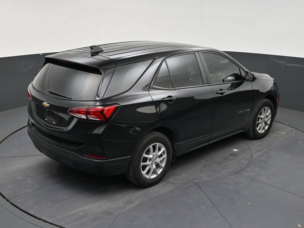 Used 2024 Chevrolet Equinox LS FWD image 15