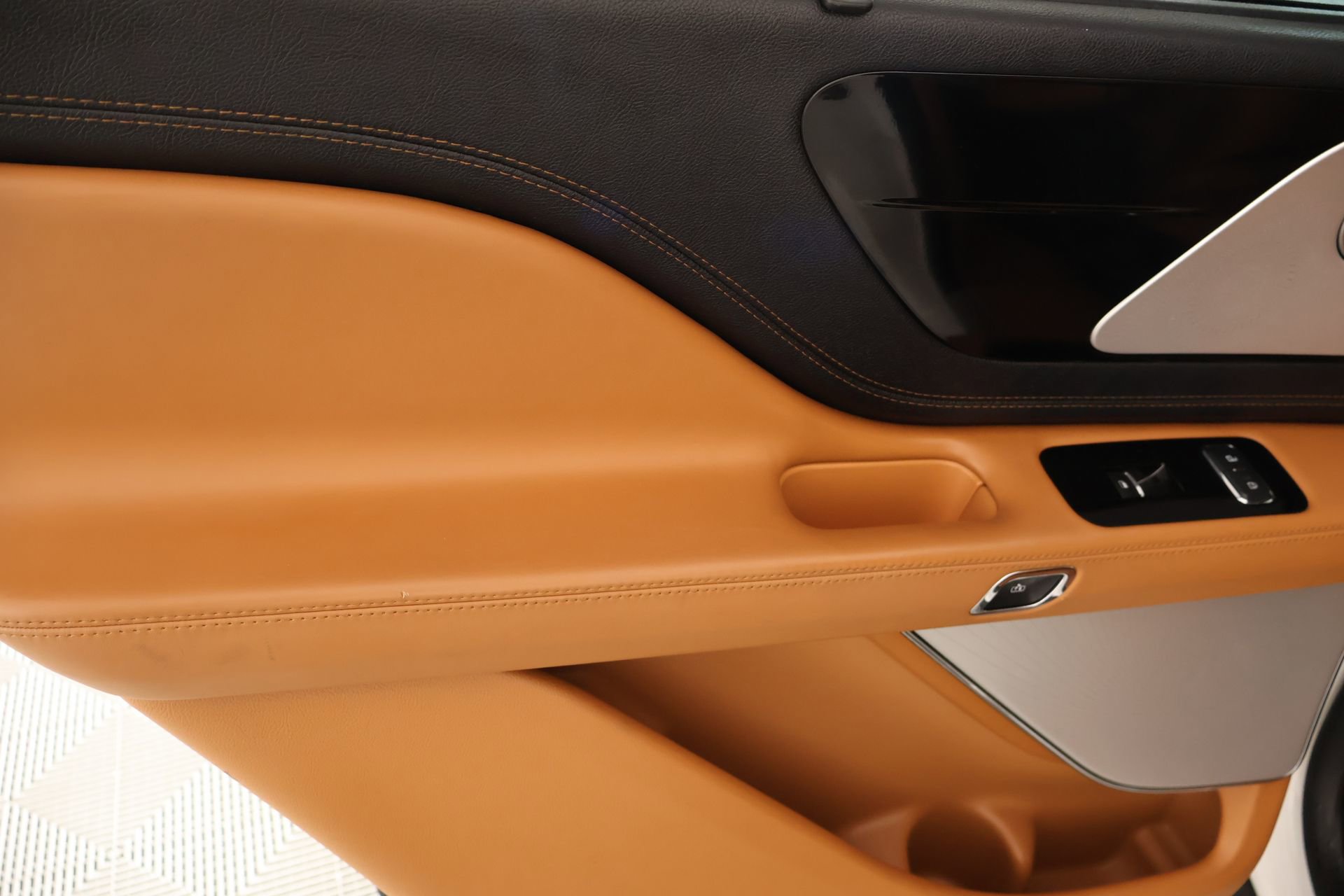 Used 2020 Lincoln Aviator Black Label w/ Dynamic Handling Package image 19