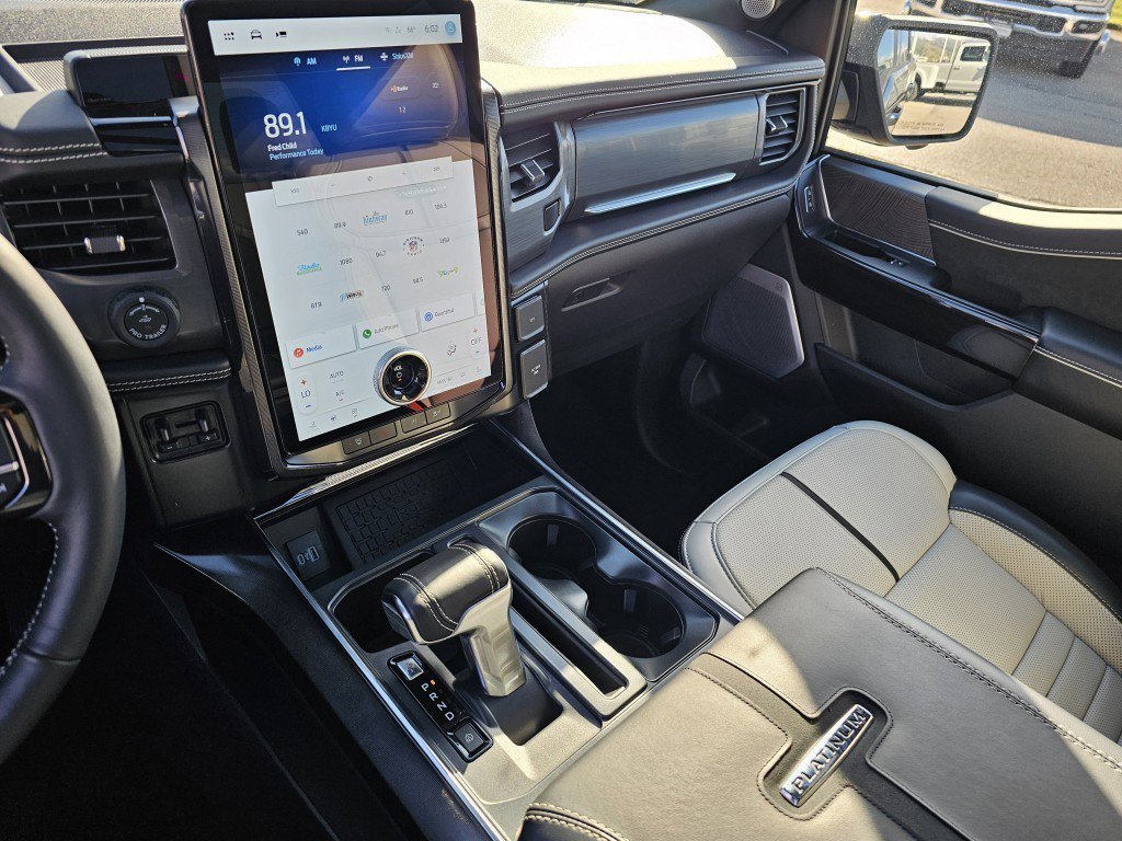 Used 2024 Ford F150 Lightning Platinum AWD/4WD image 34