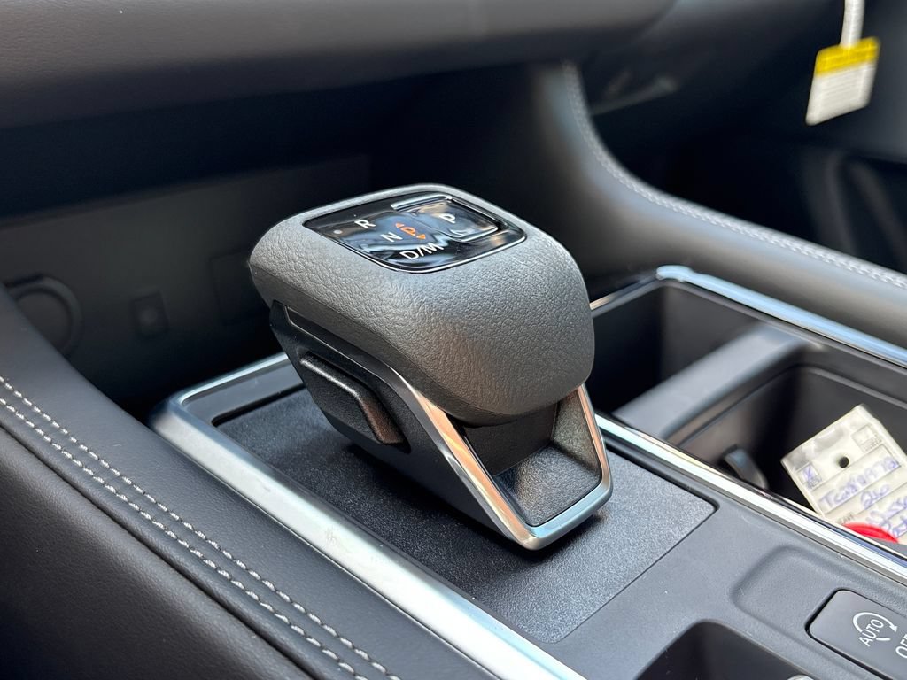 New 2026 Nissan Pathfinder Platinum FWD image 19