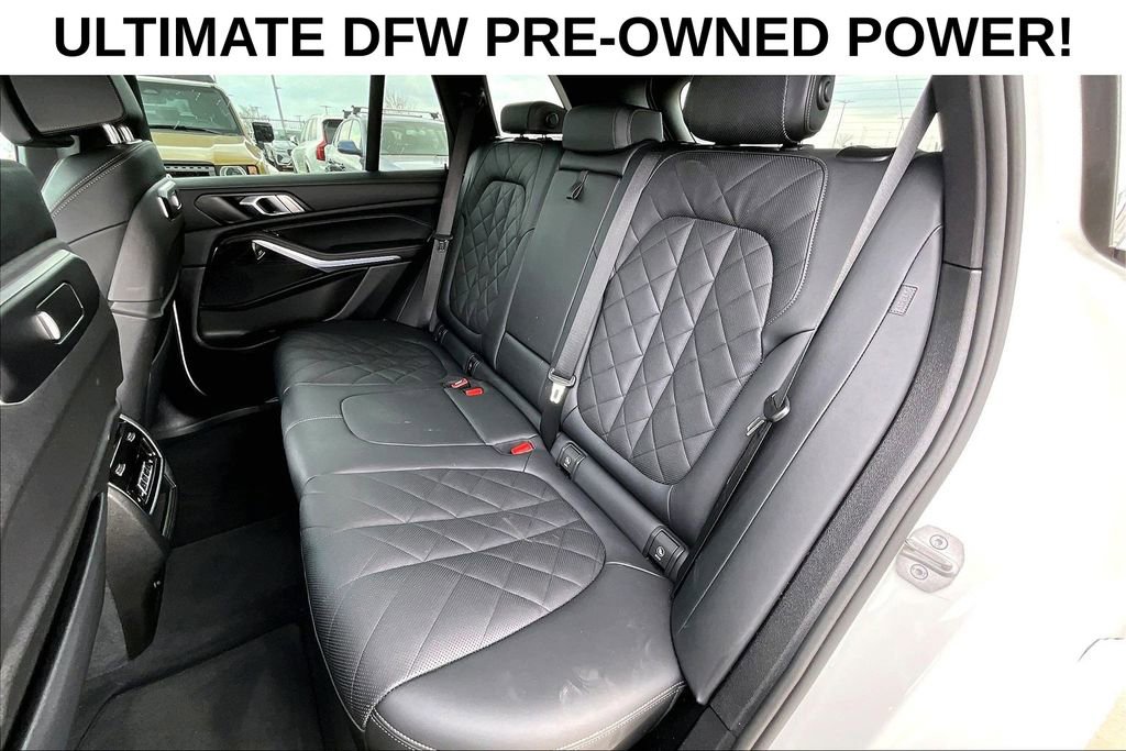 Used 2025 BMW X5 xDrive50e w/ M Sport Package AWD/4WD image 31