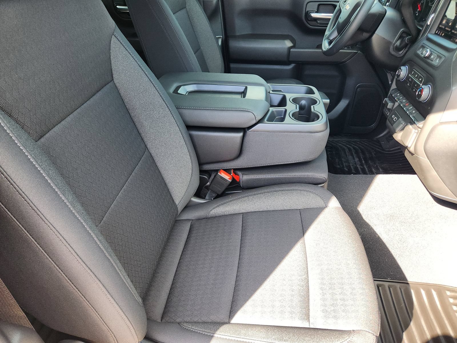 New 2026 Chevrolet Silverado 1500 Custom w/ LPO, Dark Essentials Package RWD image 14