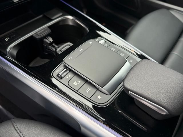 Certified 2021 Mercedes-Benz GLB 250 4MATIC image 11
