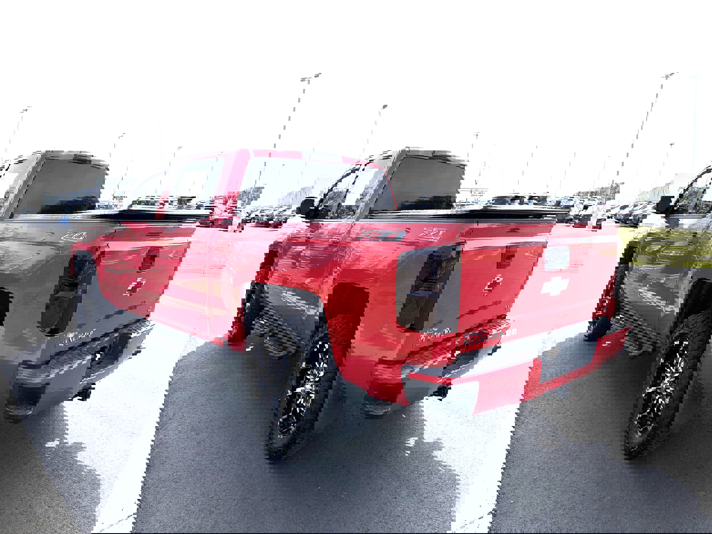 Used 2017 Chevrolet Silverado 1500 LT w/ All Star Edition AWD/4WD image 6