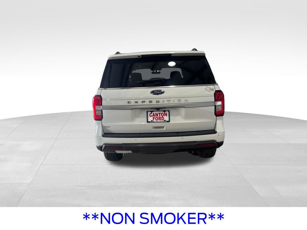 Used 2024 Ford Expedition XLT AWD/4WD image 6