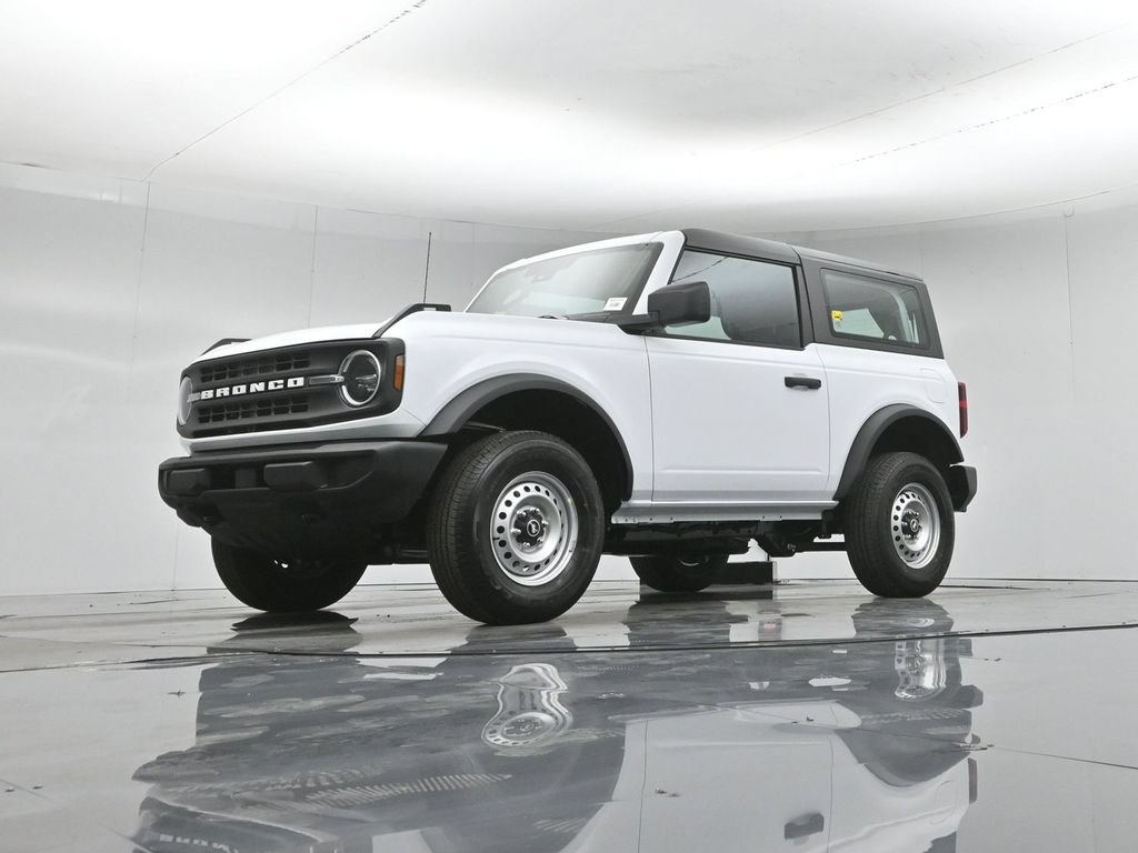 New 2026 Ford Bronco 2-Door AWD/4WD image 40