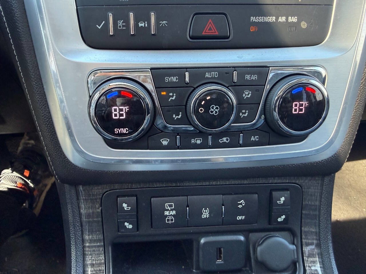 Used 2015 GMC Acadia SLT image 14