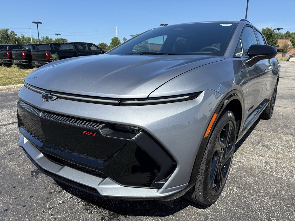 New 2025 Chevrolet Equinox EV RS image 3