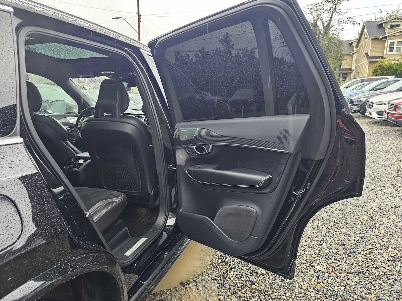 Used 2017 Volvo XC90 T6 R-Design w/ Vision Package image 13