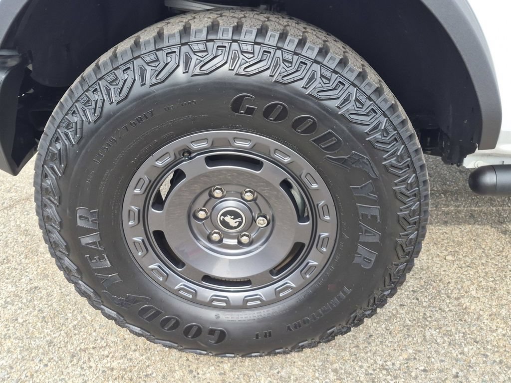 Used 2025 Ford Bronco 2-Door w/ Sasquatch Package AWD/4WD image 14