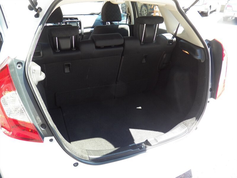 Used 2016 Honda Fit LX image 10