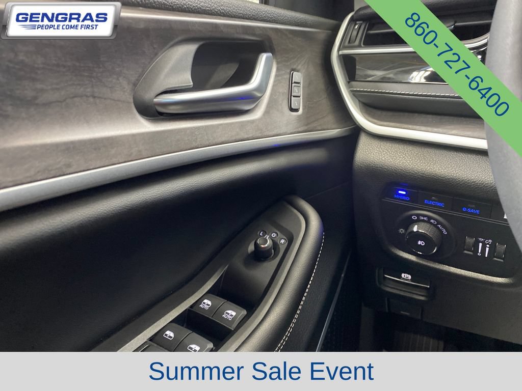 Used 2023 Jeep Grand Cherokee 4WD 4xe image 23