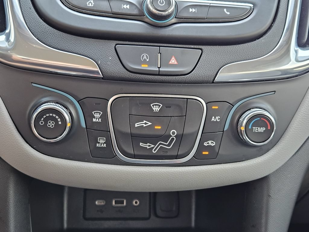 Used 2023 Chevrolet Equinox LS w/ LS Convenience Package FWD image 18
