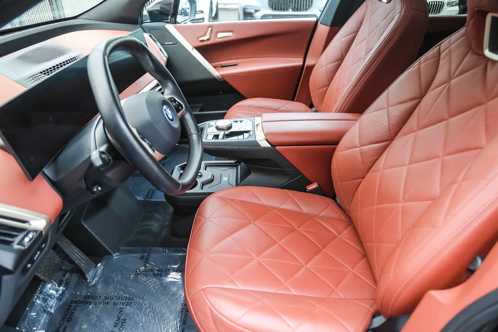 Used 2025 BMW iX xDrive50 w/ Premium Package image 13