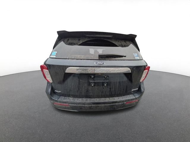 Certified 2023 Ford Explorer XLT w/ Equipment Group 202A image 4