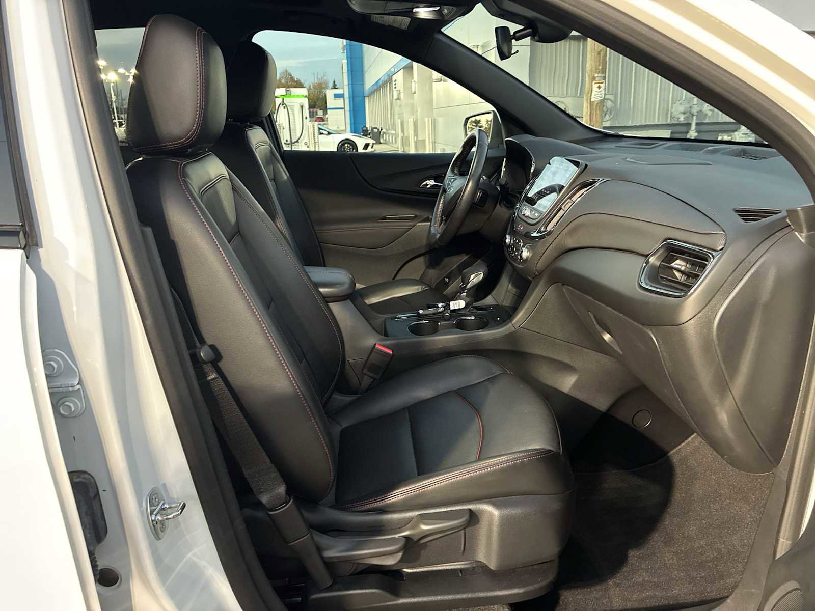 Certified 2022 Chevrolet Equinox RS w/ RS Leather Package image 29