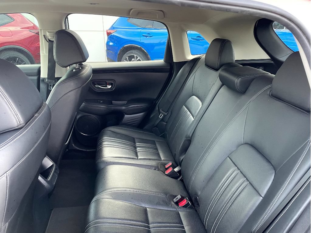 Used 2023 Honda HR-V EX-L image 10