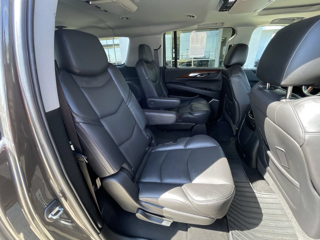 Used 2020 Cadillac Escalade ESV Luxury AWD/4WD image 27