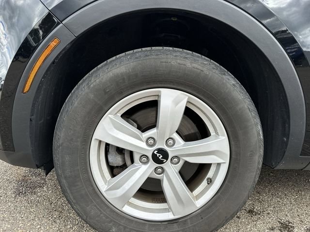 Used 2022 Kia Sorento LX AWD/4WD image 19