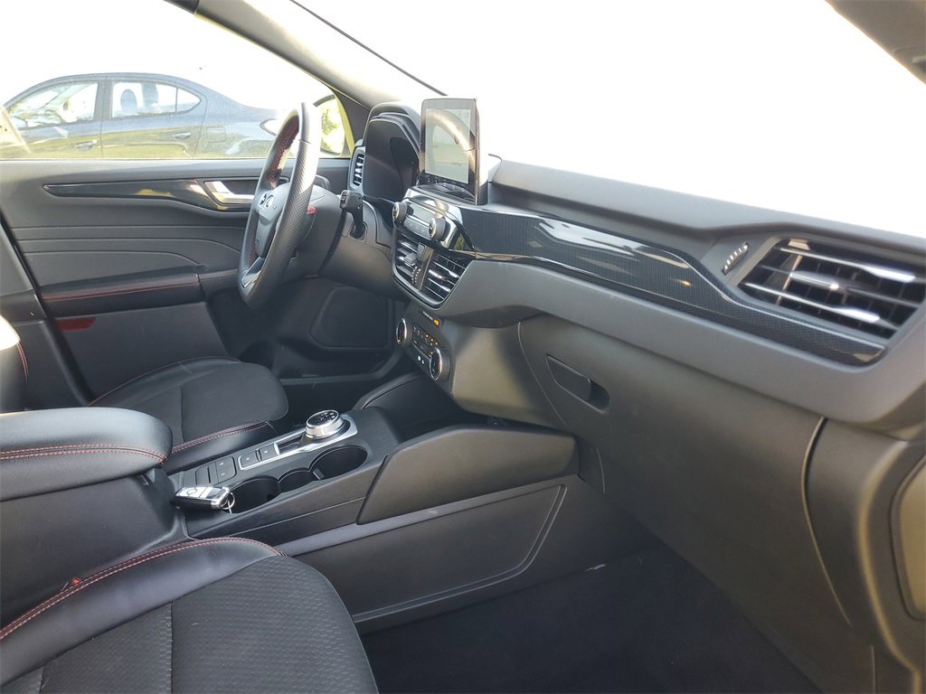 Used 2023 Ford Escape ST-Line image 34