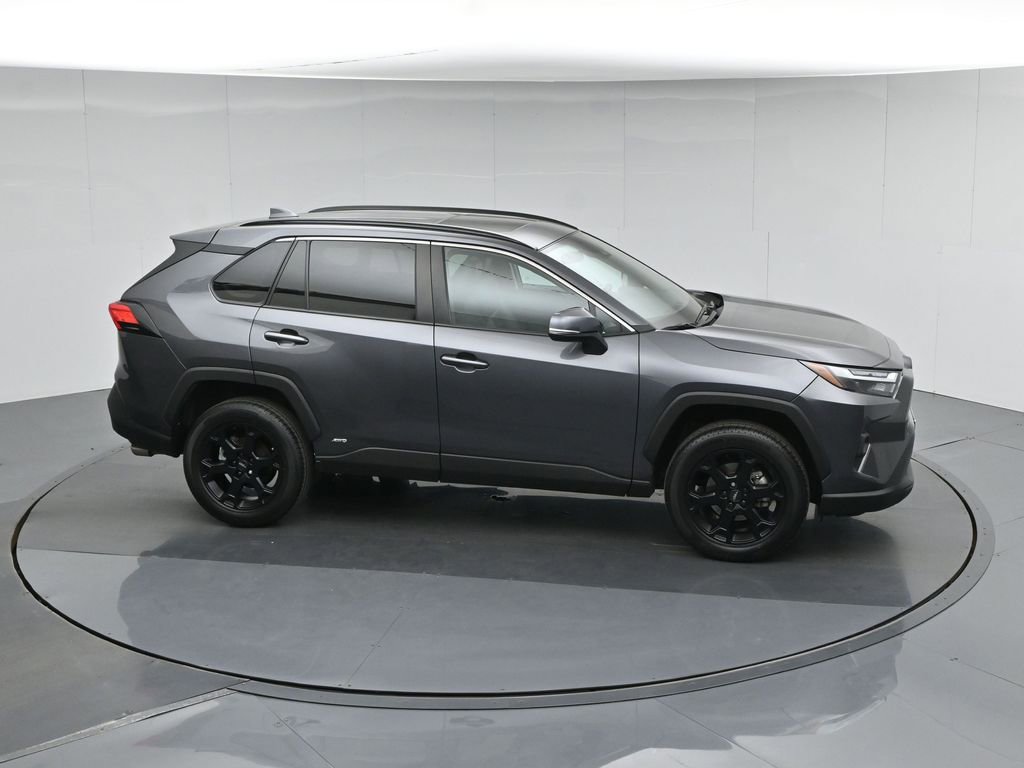 Used 2022 Toyota RAV4 XLE Premium AWD/4WD image 56