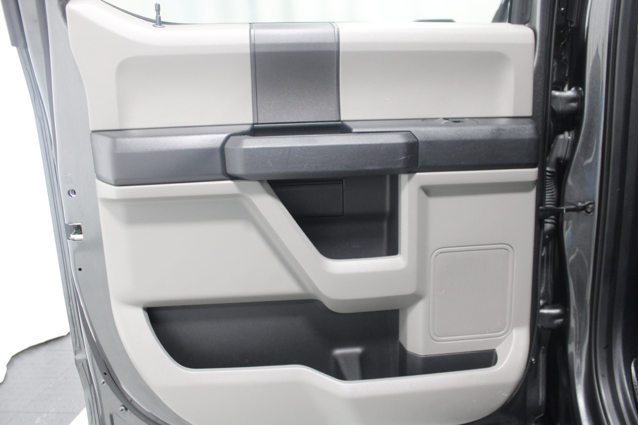 Used 2019 Ford F150 XL w/ Equipment Group 101A Mid AWD/4WD image 15