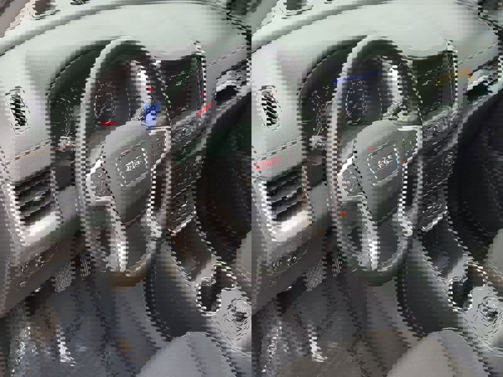 Used 2020 GMC Terrain SLE w/ LPO, Floor Liner Package image 10