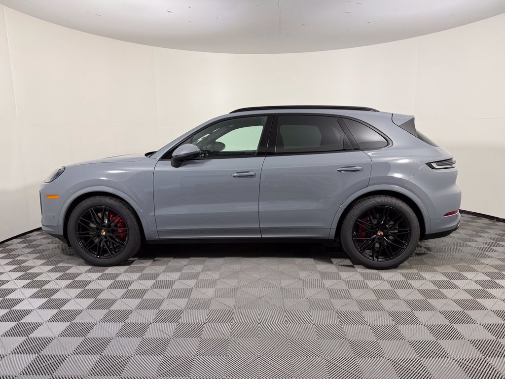 New 2026 Porsche Cayenne S AWD/4WD image 2