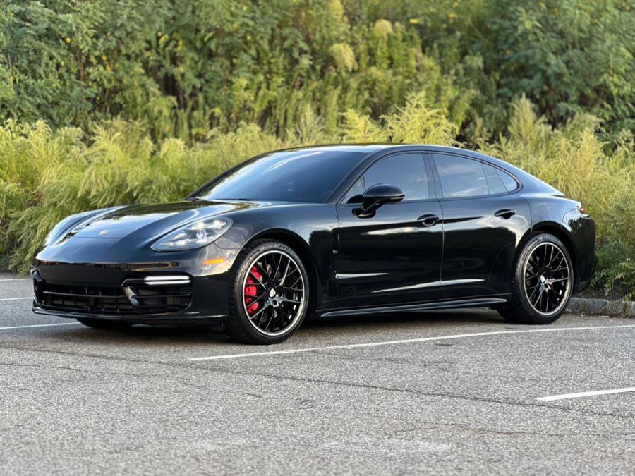 Used 2020 Porsche Panamera GTS image 4